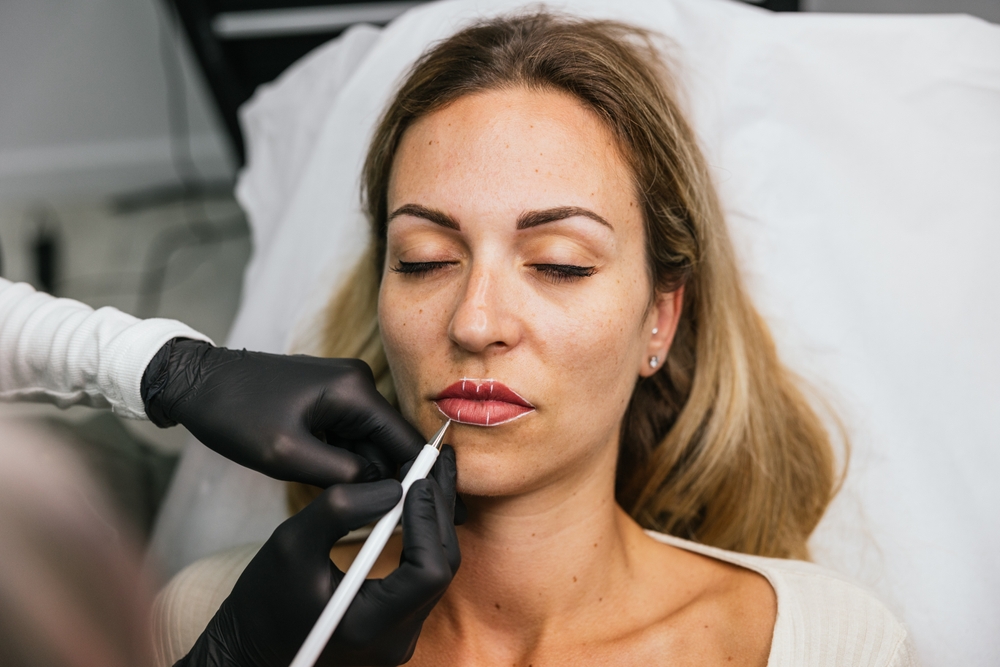 Lip Blush Artist Training